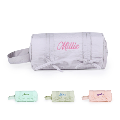 Estuche enrollable con lazos decorativos personalizado con 1 nombre bordado para niña | Jessemade