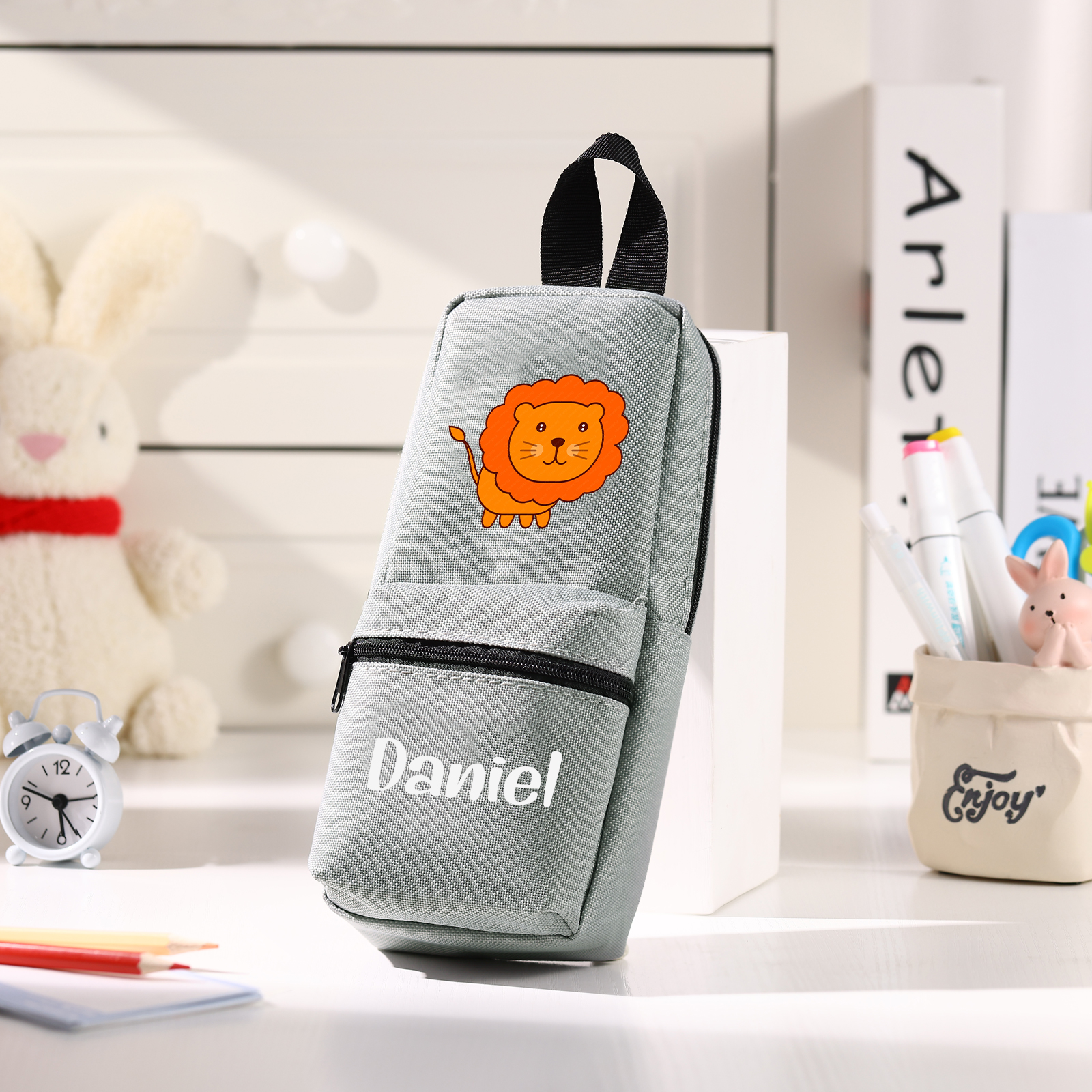 Estuche personalizado con 1 nombre con diseño colorido de animal seleccionado para niños | Jessemade