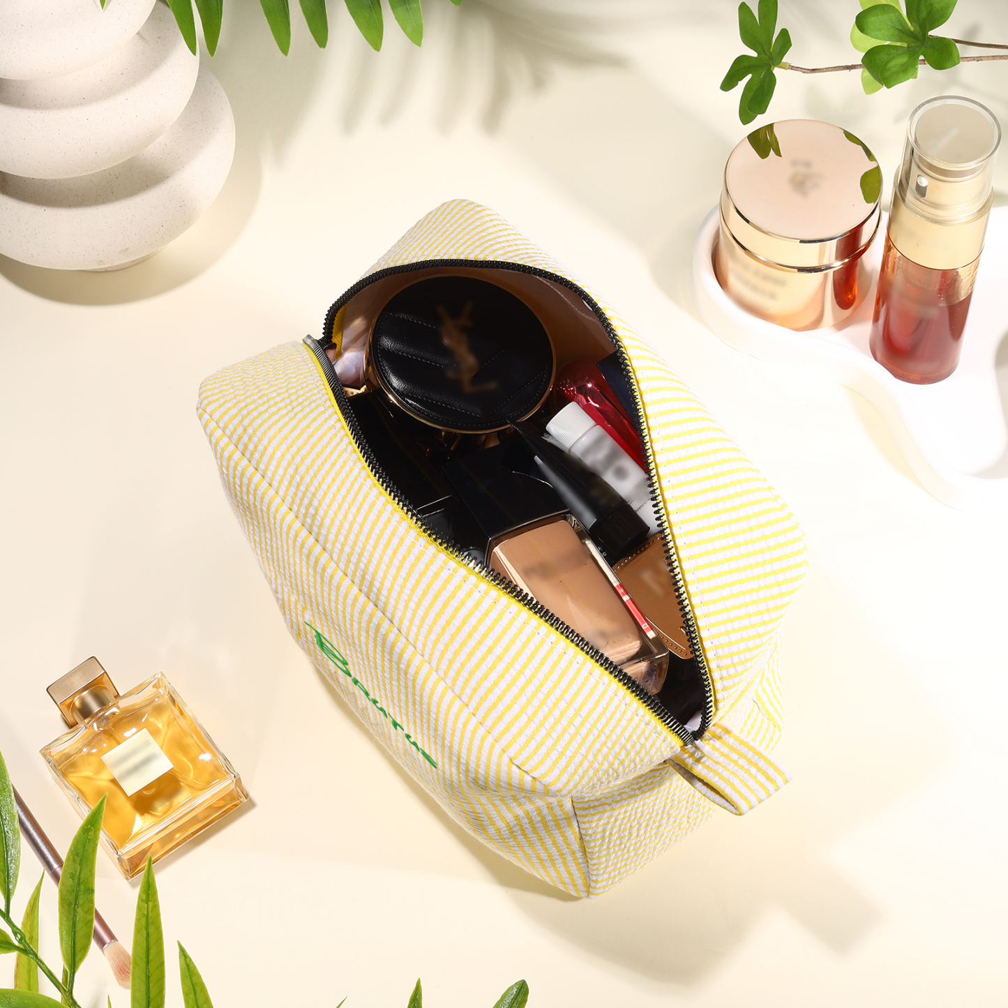 Bolso de cosméticos con rayas personalizado con 1 nombre bordado con estilo y funcionalidad | Jessemade