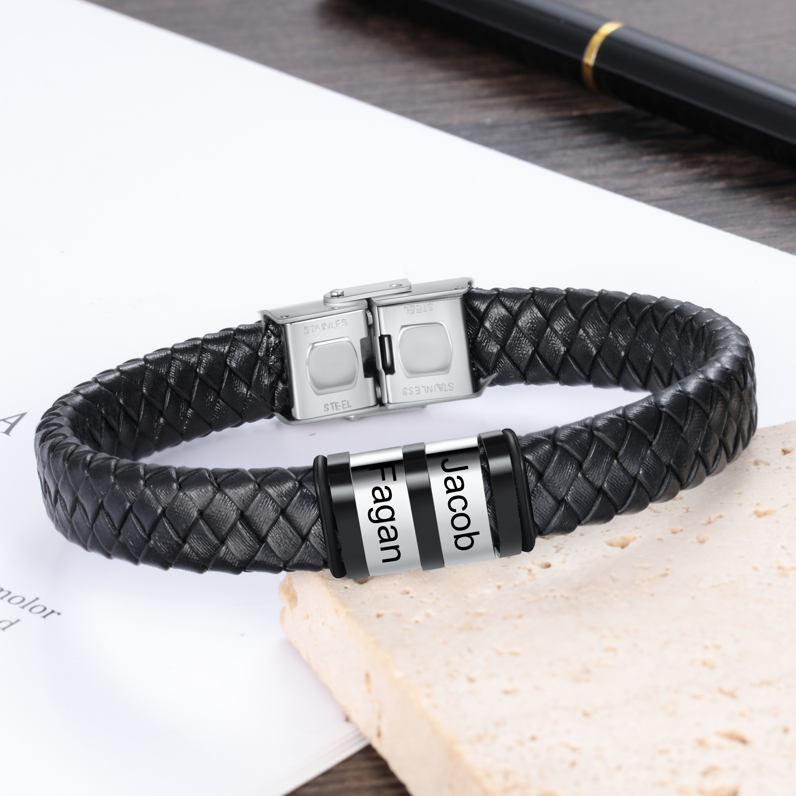 A mi querido-Pulsera de cuero trenzado de hombre con 2 perlas personalizadas con 2 nombres-Jessemade ES