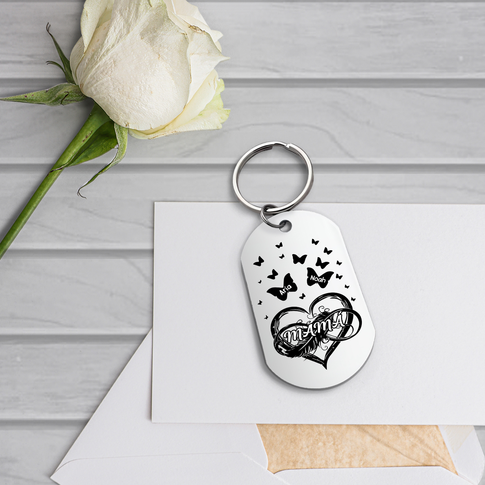 A mi mamá-Llavero 2-6 Nombres Personalizados CORAZÓN Y MARIPOSAS-Jessemade ES