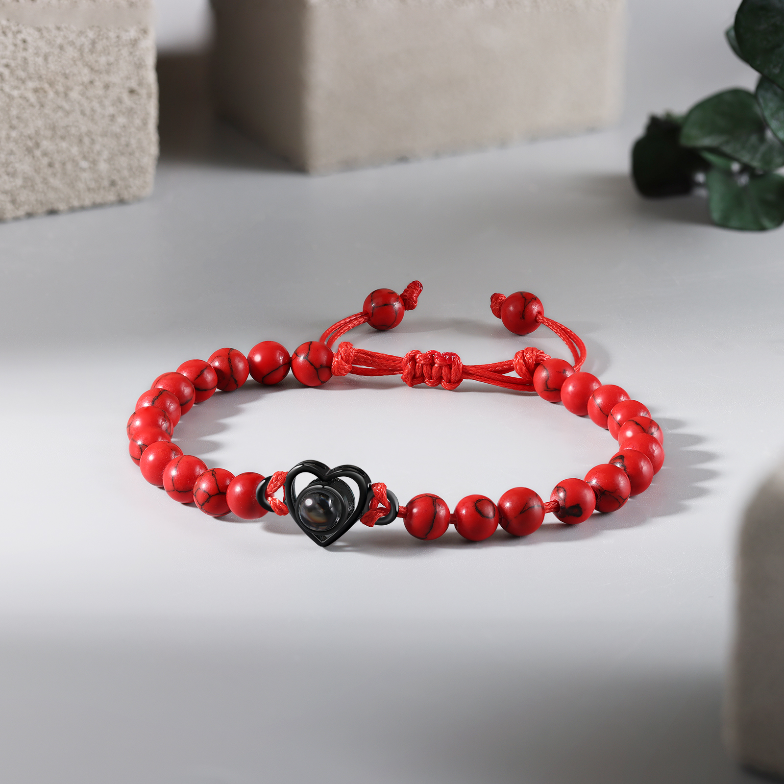 Pulsera de turquesa roja sintética con proyección de foto en color con dije de corazón pulsera ajustable-Jessemade ES