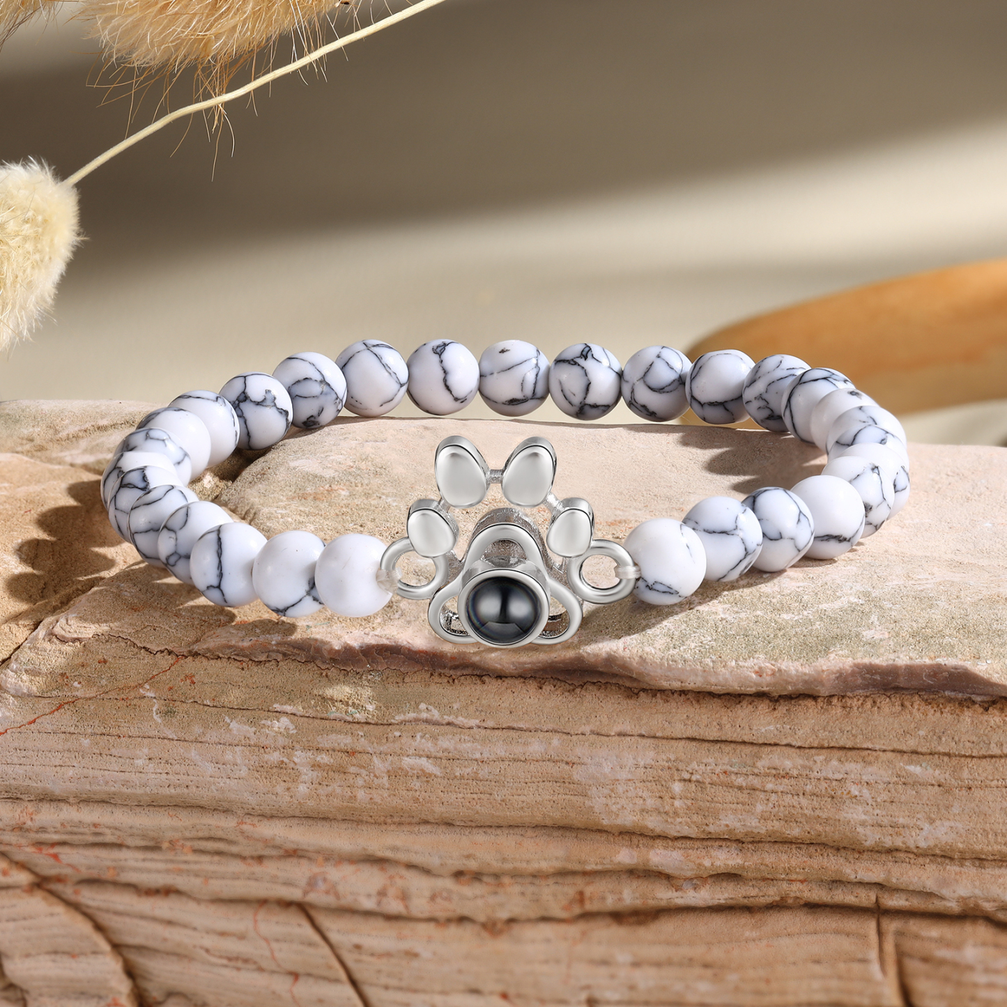 Pulsera de turquesa sintética con proyección de foto en color con dije de pata-Jessemade ES