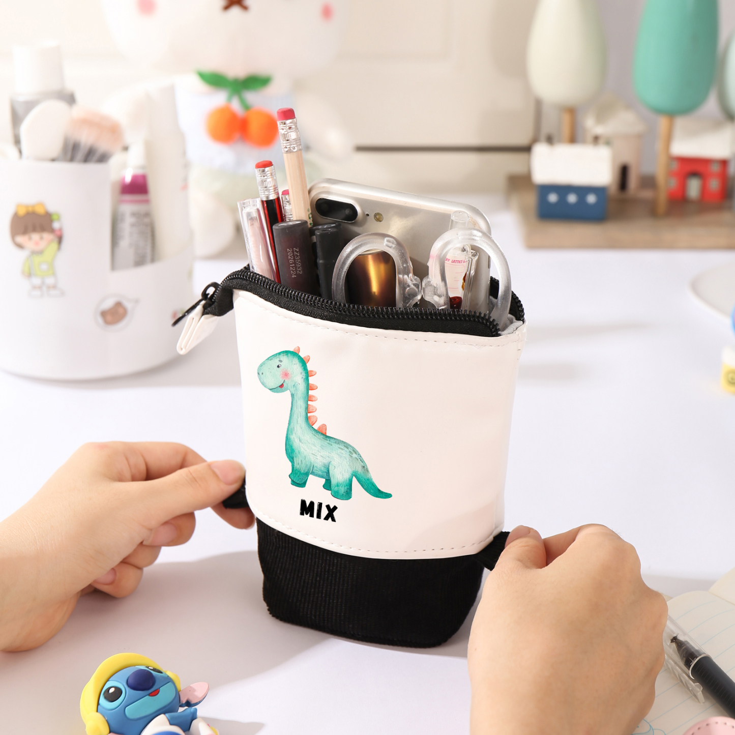 Estuche personalizado con nombre con diseños coloridos de dinosaurio para niños