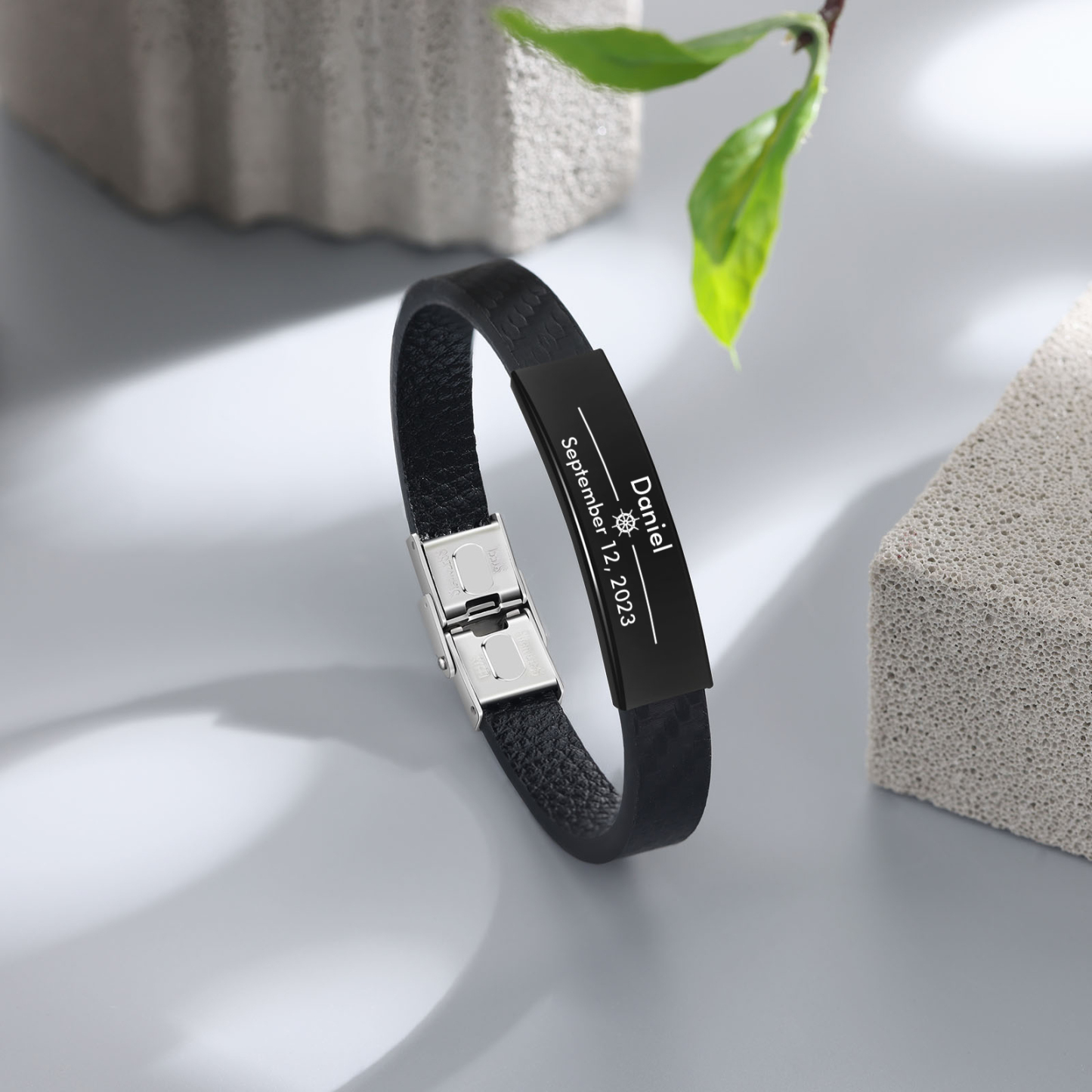 Pulsera de Cuero con Placa de Nombre y Fecha Personalizados -Jessemade ES