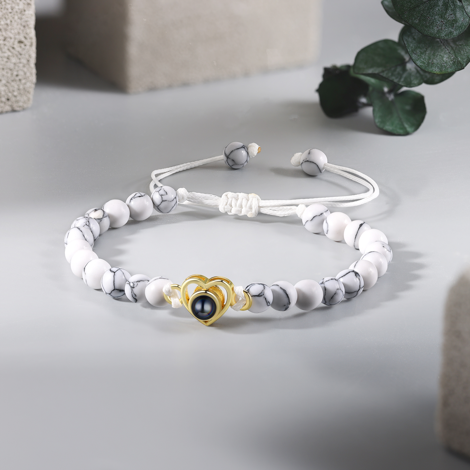 Pulsera de turquesa blanca sintética con proyección de foto en color con dije de corazón pulsera ajustable-Jessemade ES