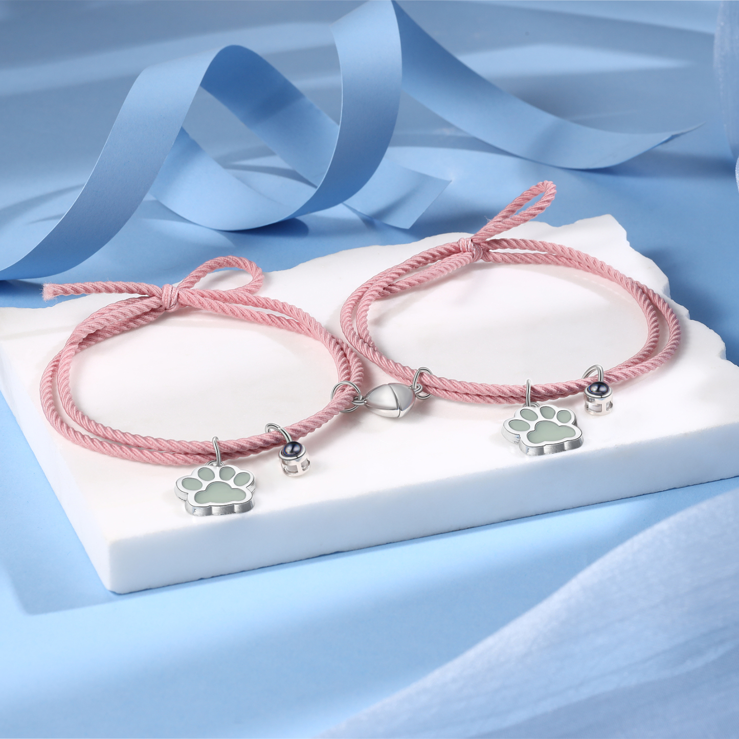 Pulsera para pareja de pata fluorescente con proyección de foto con dije de corazón magnético-Jessemade ES