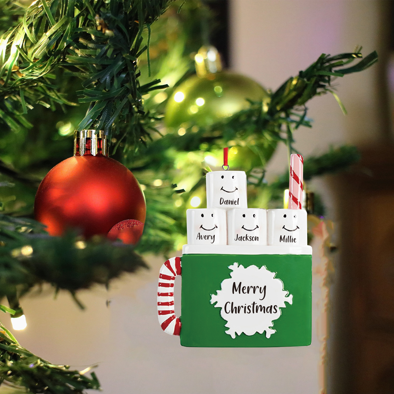 Navidad-Ornamento muñecos navideño de madera taza 4 nombres y 1 texto personalizados adorno del árbol-Jessemade ES