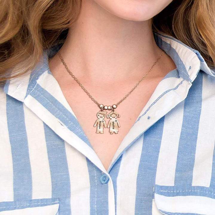 Collar para mujer personalizado con 4 nombres con dijes de niños