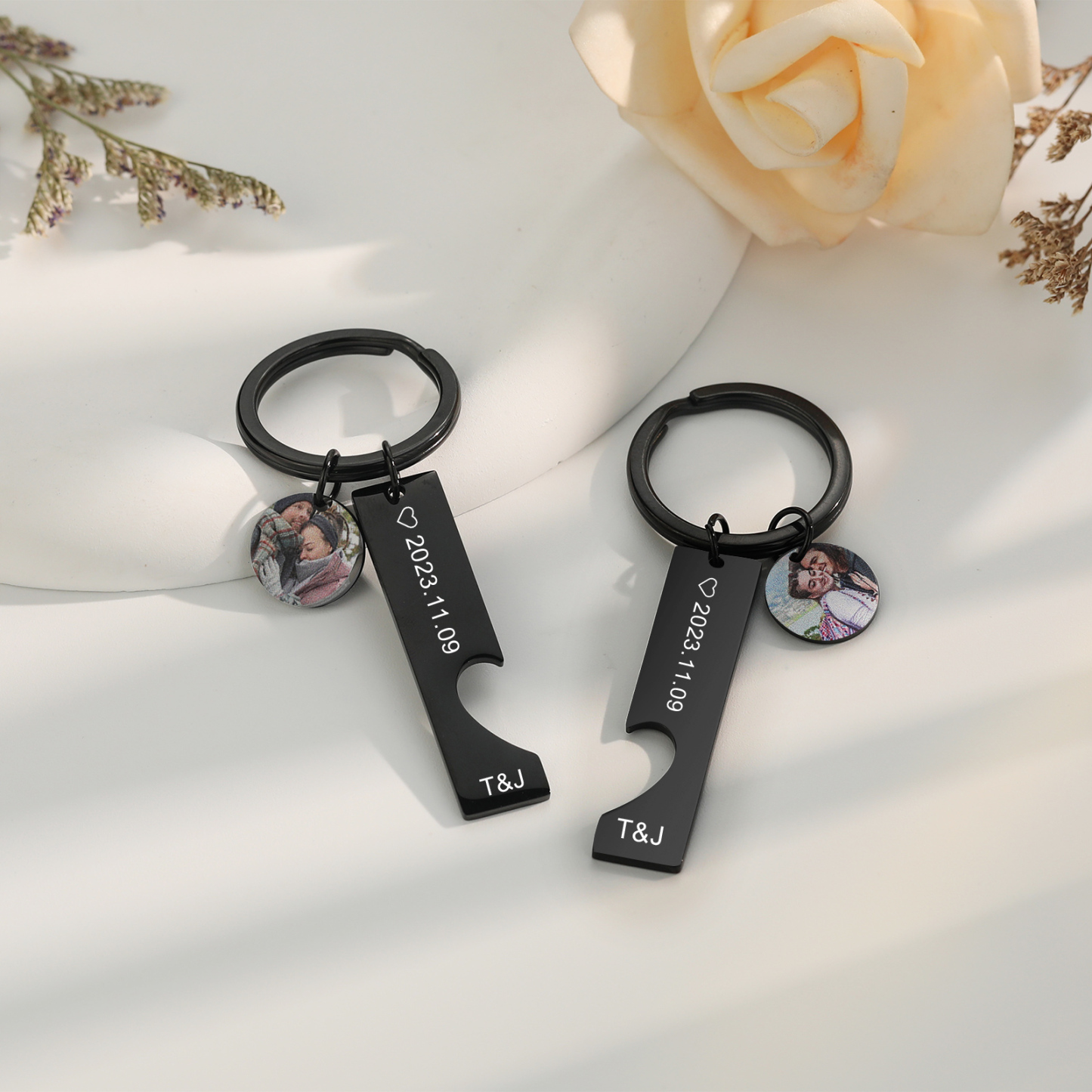 Llavero para pareja corazón encajado 2 letras personalizadas con fecha dije de foto-Jessemade ES
