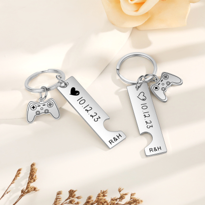 Llavero para pareja corazón 2 letras personalizadas con fecha dije de mando-Jessemade ES