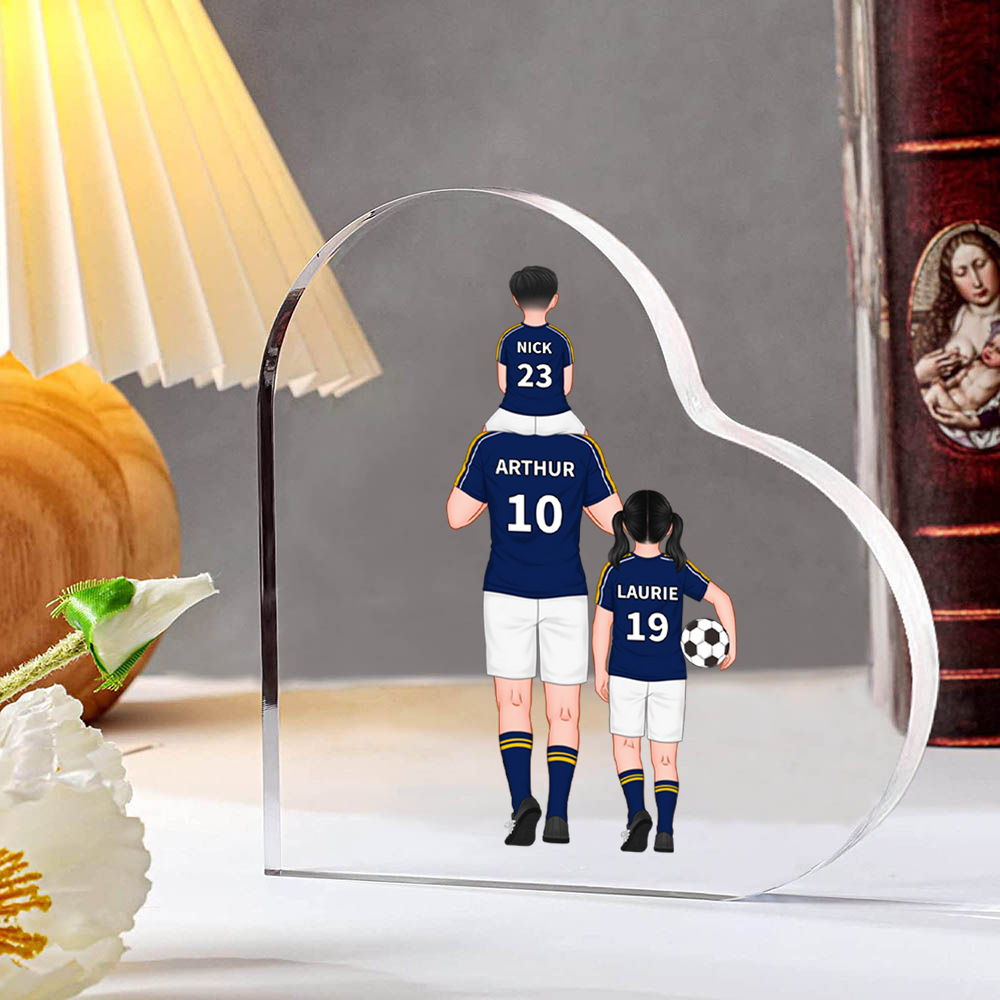 Placa de acrílico en forma de corazón fútbol con 2-4 nombres y números personalizados