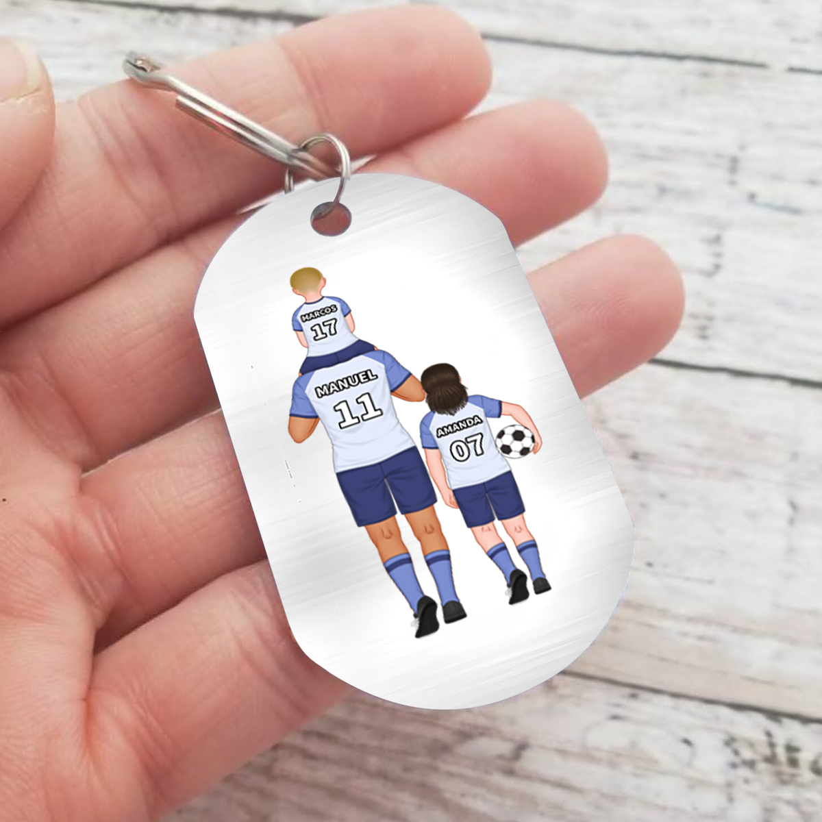 A mi papá-Llavero de placa con fútbol y puño con puño personalizado con 1-4 nombres, números y figuras-Jessemade ES
