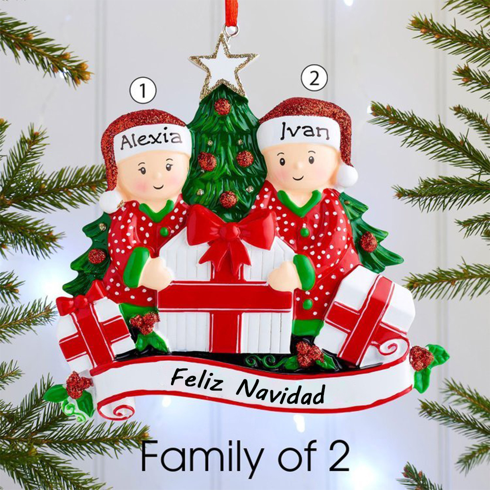 Navidad-Ornamentos de resina muñecos navideños familia y regalos 2 nombres personalizados con texto adorno de árbol