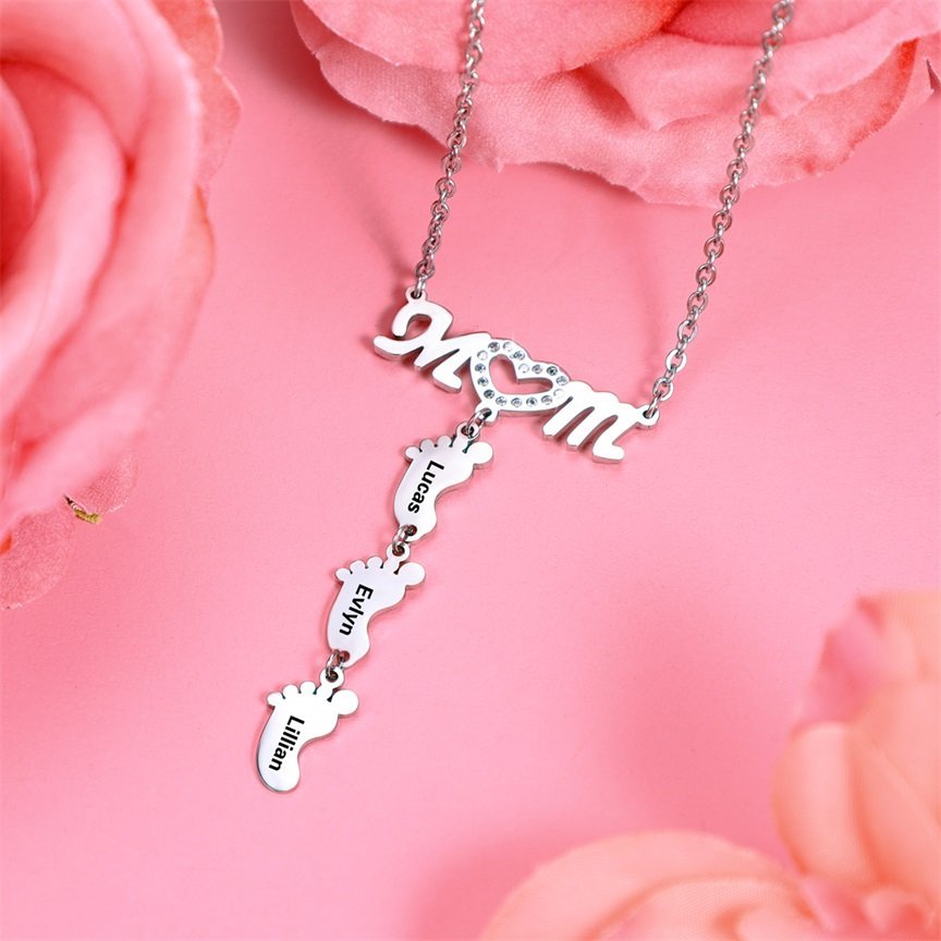 Collar "MoM" con colgante de huellas personalizadas con 4 nombres-Jessemade ES