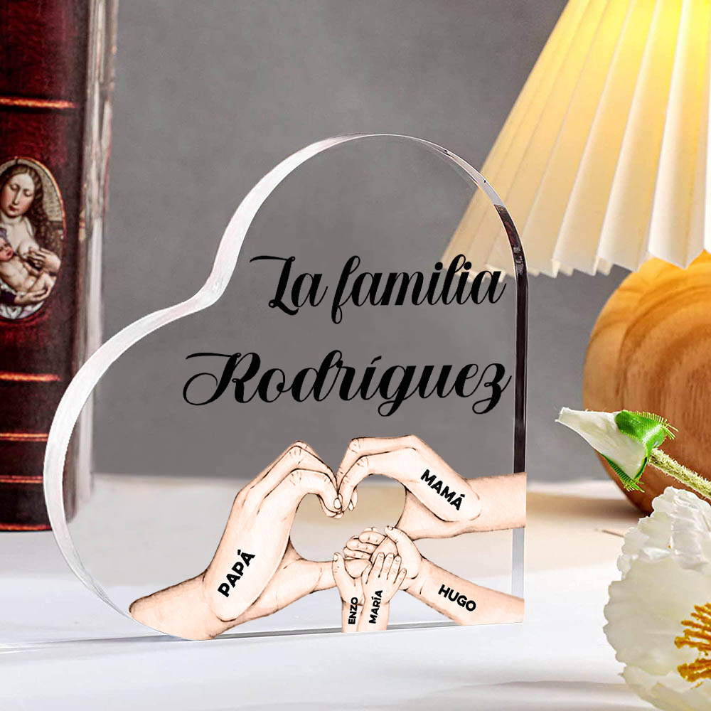 Placa de acrílico en forma de corazón mano a mano con 1 texto y 5 nombres personalizados-Jessemade ES