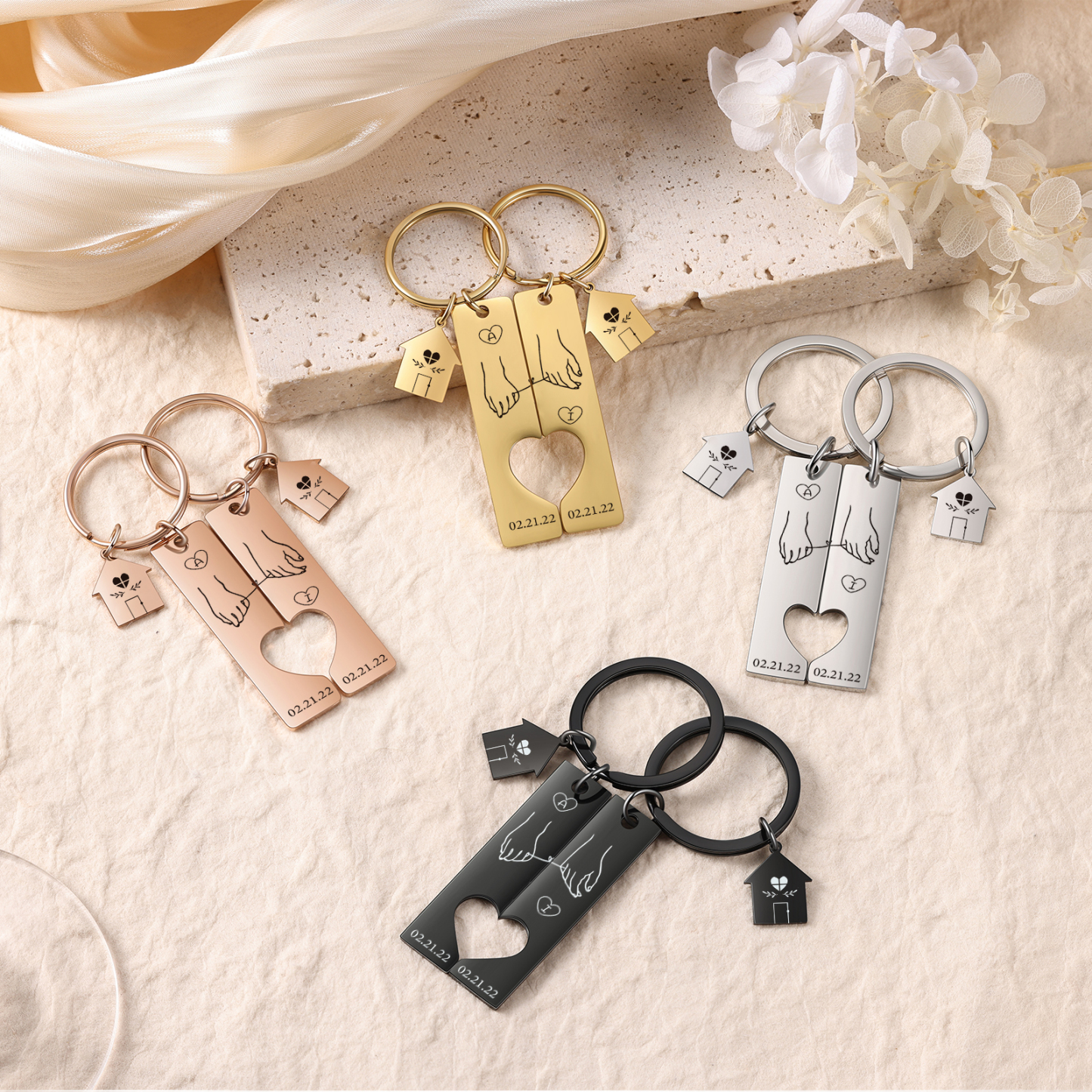 Llavero para pareja manos conectadas por hilo 2 letras personalizadas con fecha dije de casa-Jessemade ES