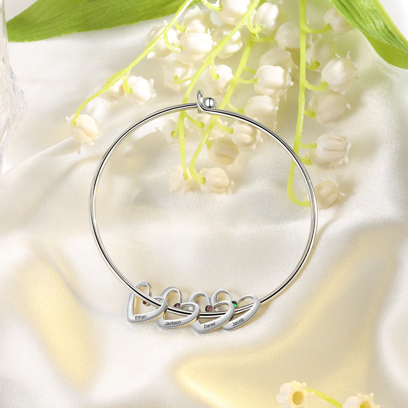 Pulsera 2-6 nombres y piedras de nacimiento personalizados con colgantes de corazón plateado