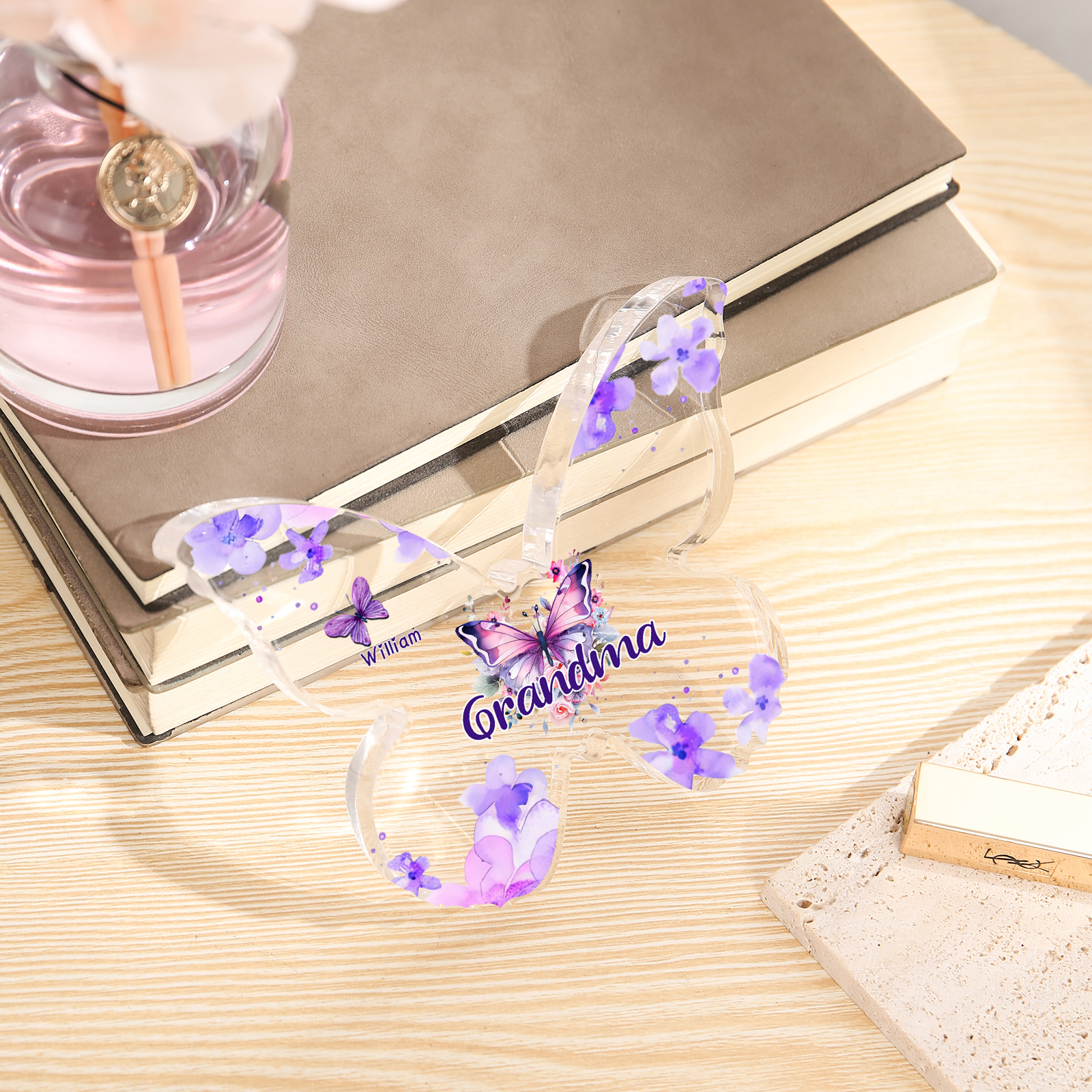 A mi mamá/abuela-Placa de acrílico "Mariposas" en forma de mariposa 1 nombre y 1 texto personalizados-Jessemade ES