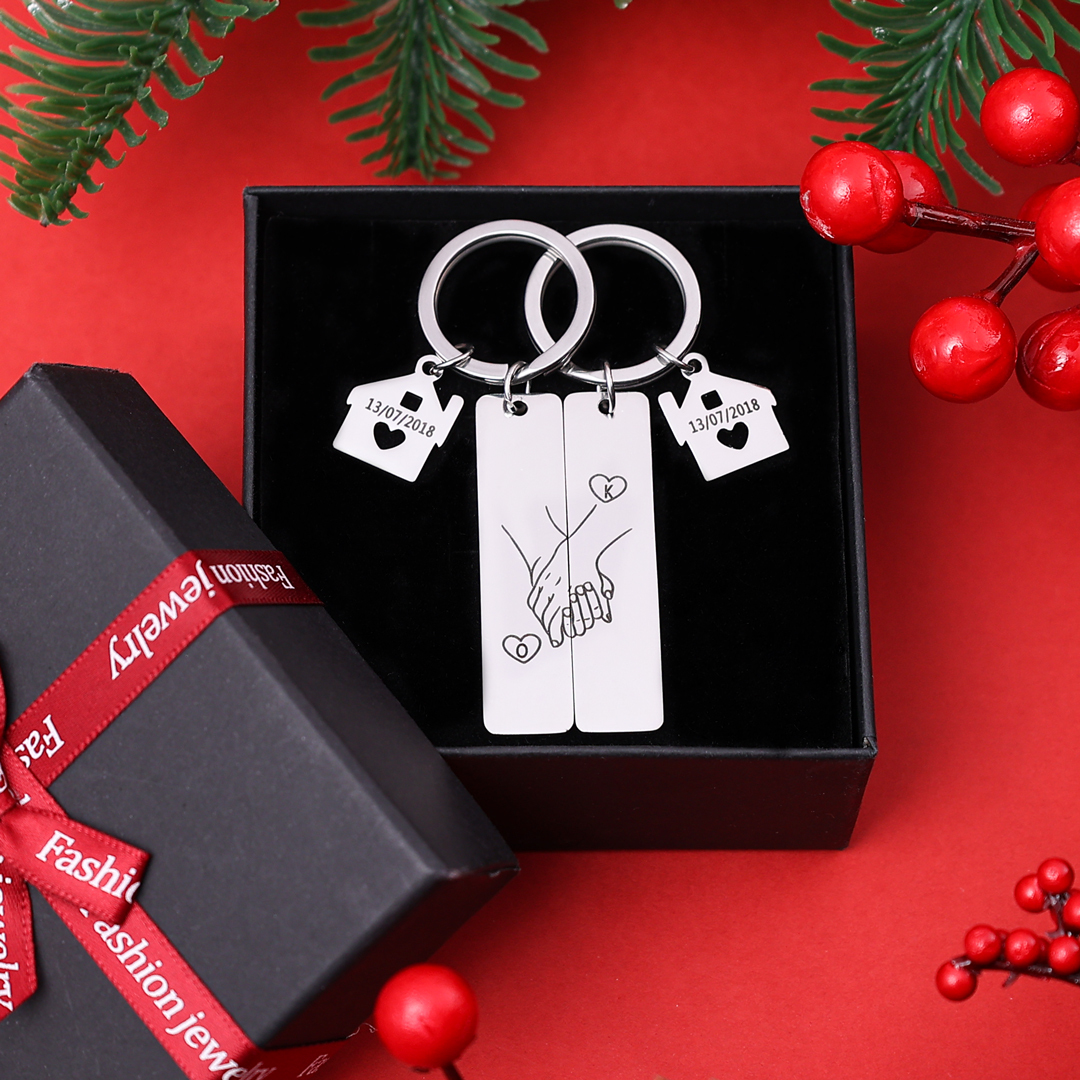 Con caja Navidad - Llavero para pareja mano a mano 2 letras personalizadas con fecha-Jessemade ES