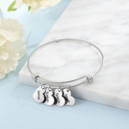 Pulsera con 5 nombres personalizados y 5 dijes de corazón-Jessemade ES