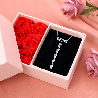 Collar "MoM" con colgante de huellas personalizadas con 5 nombres-Jessemade ES