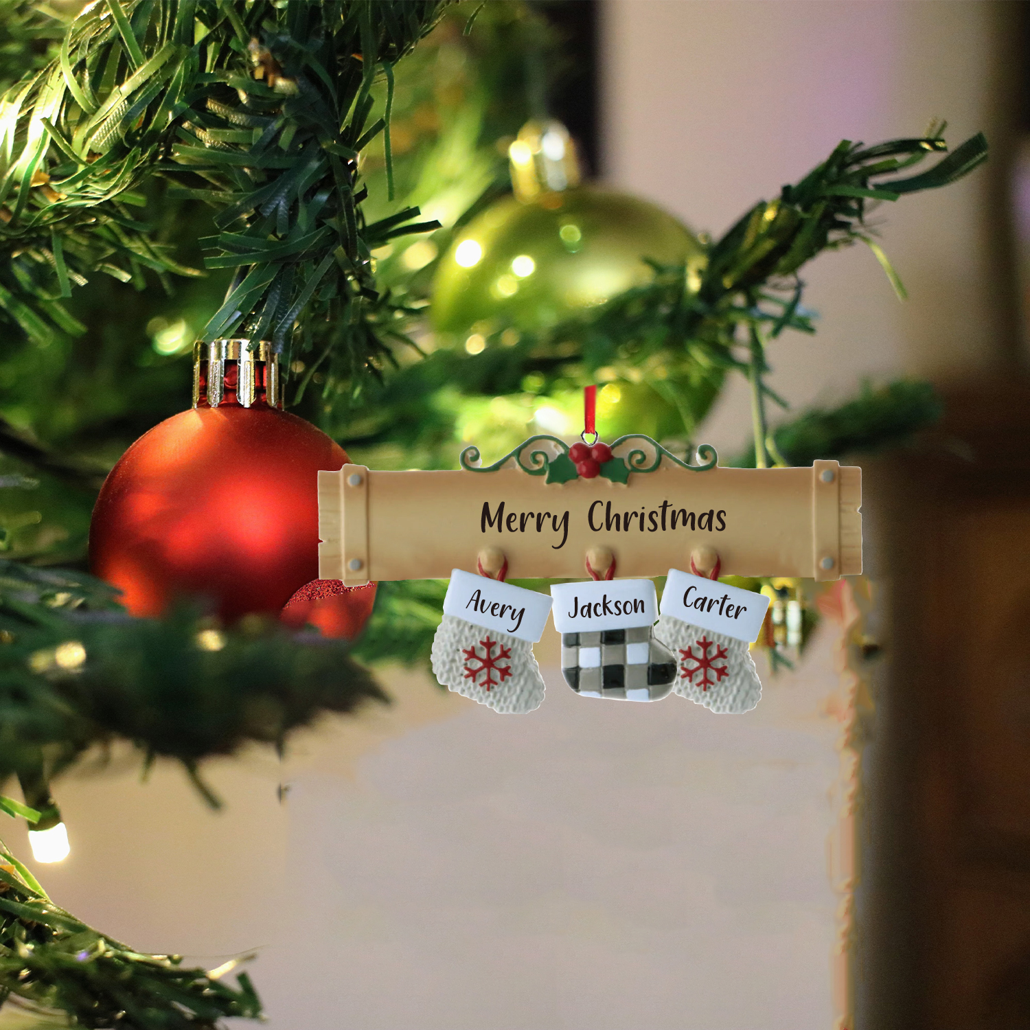 Navidad-Ornamento muñecos navideño de madera calcetines 3 nombres y 1 texto personalizados adorno del árbol-Jessemade ES