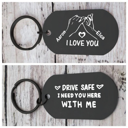 Llavero grabado con dos nombres de pila, "Conduce con cuidado", para parejas | Jessemade