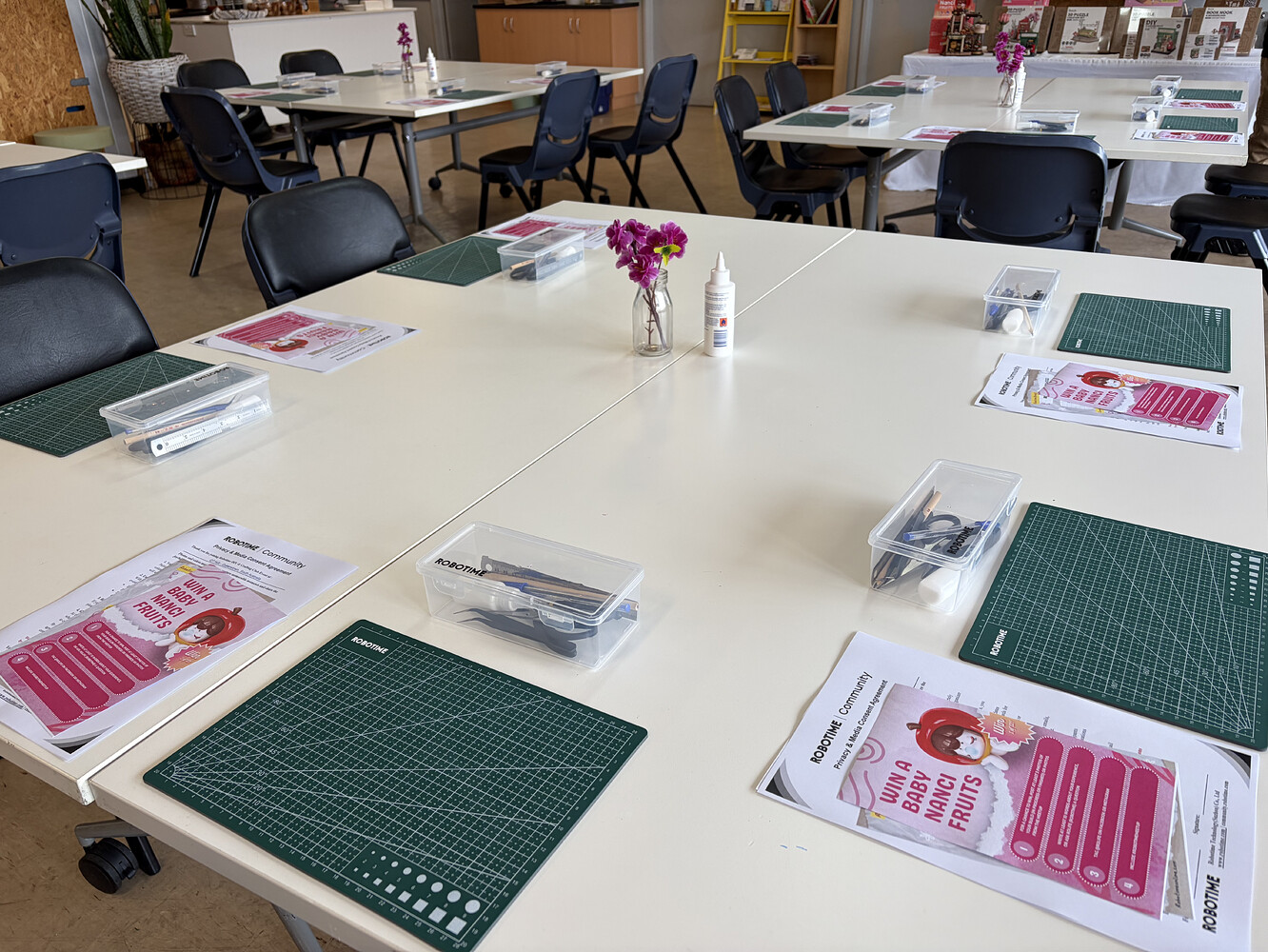 Cutting mats, kit instructions, and tools prepared for the Queenstown meetup