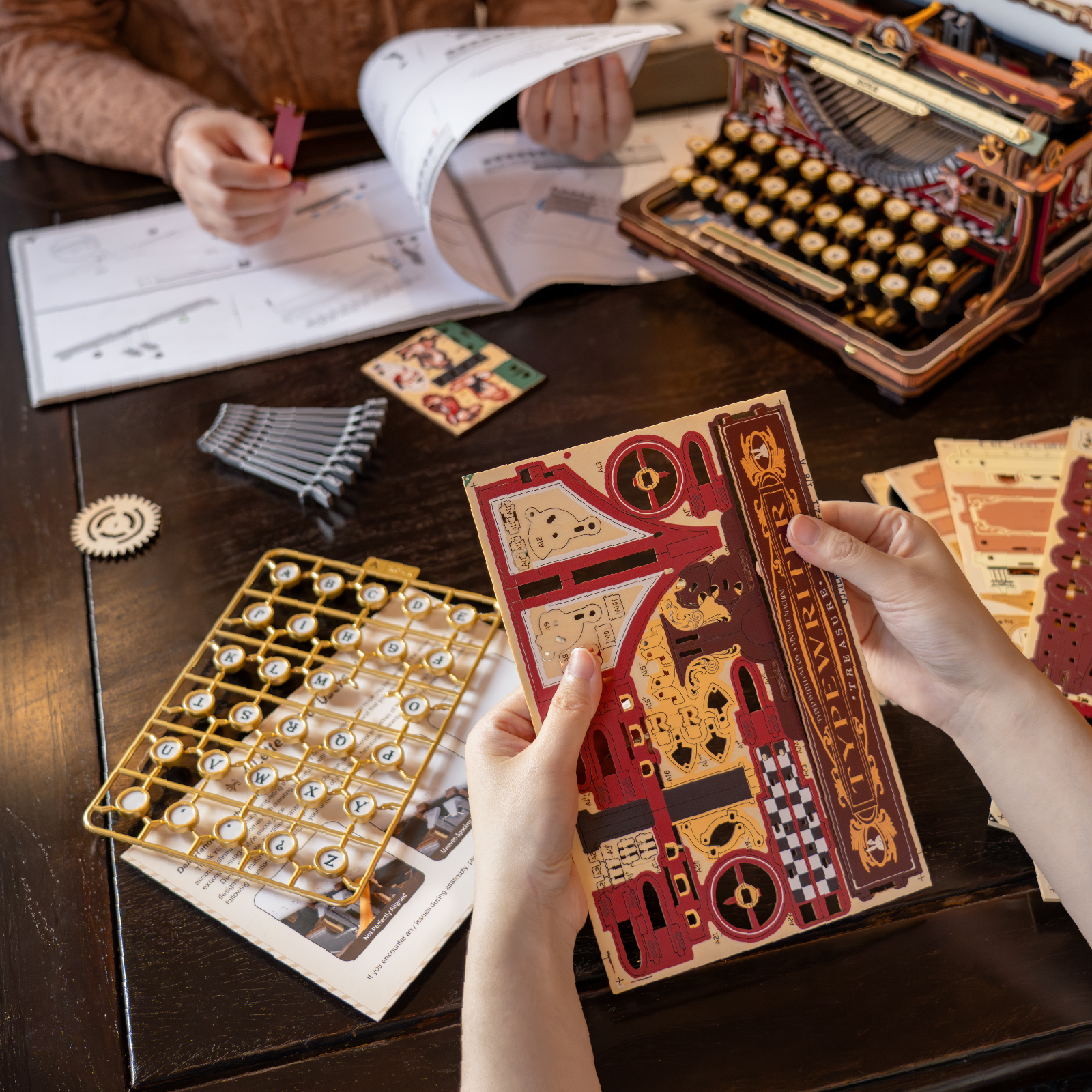 ROKR Mechanical Typewriter LK703C - 3D Wooden Globe Model Kit (Magic version)