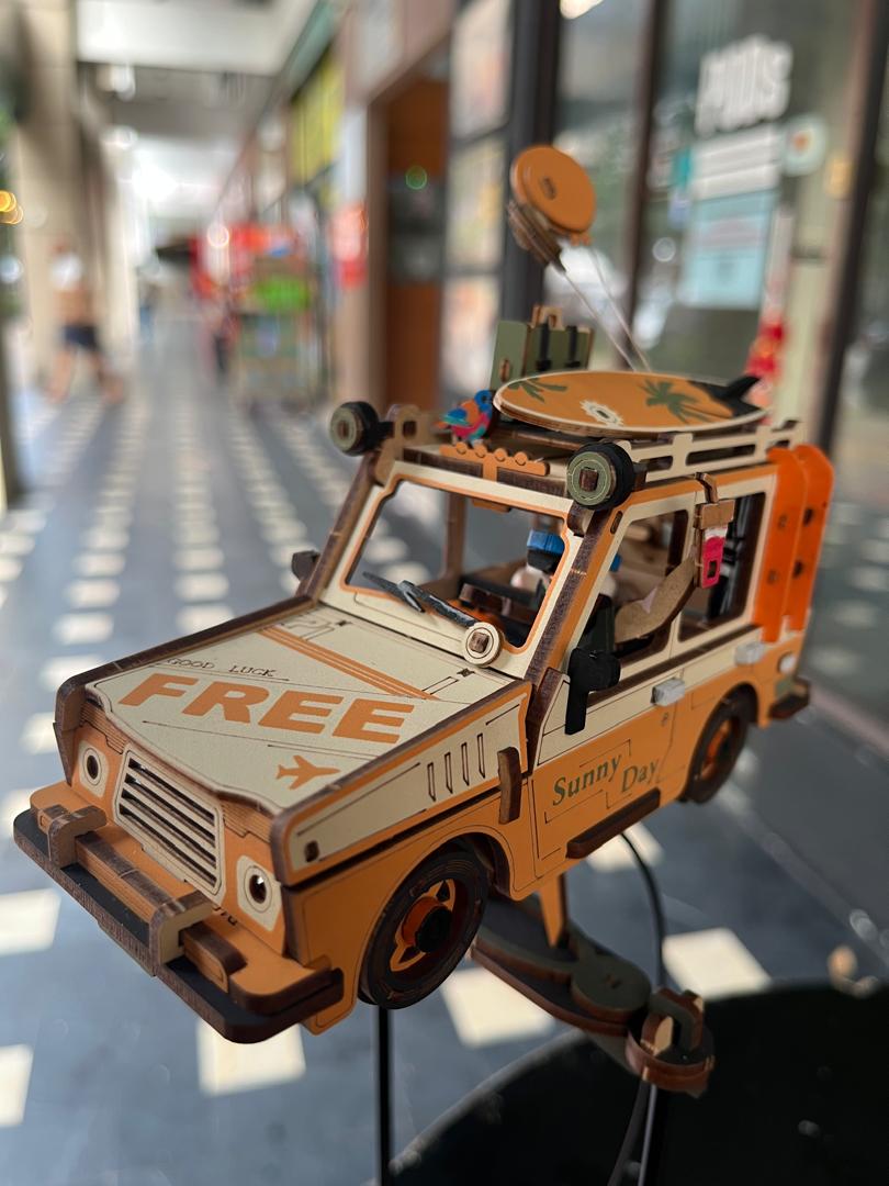 Aiffah’s finished customized ROKR Road Tripper mounted on its Gravity Swing base