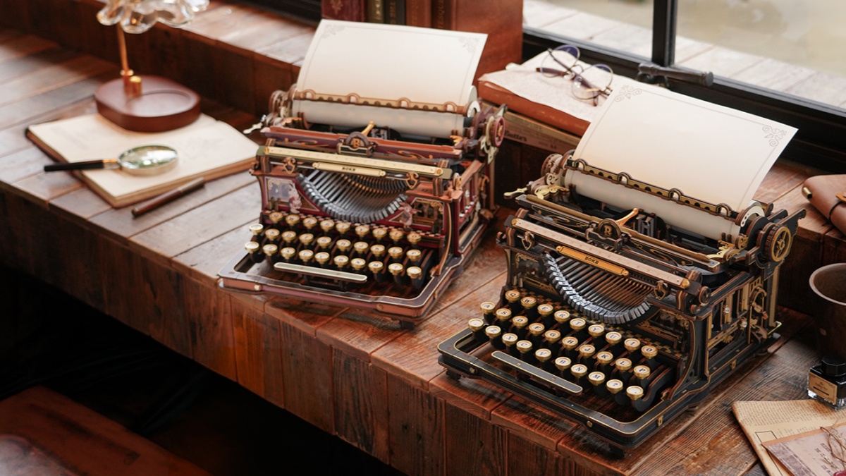 A Tale of Two Machines ROKR Mechanical Typewriter