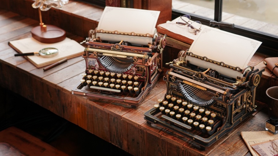 A Tale of Two Machines: ROKR Mechanical Typewriter Model