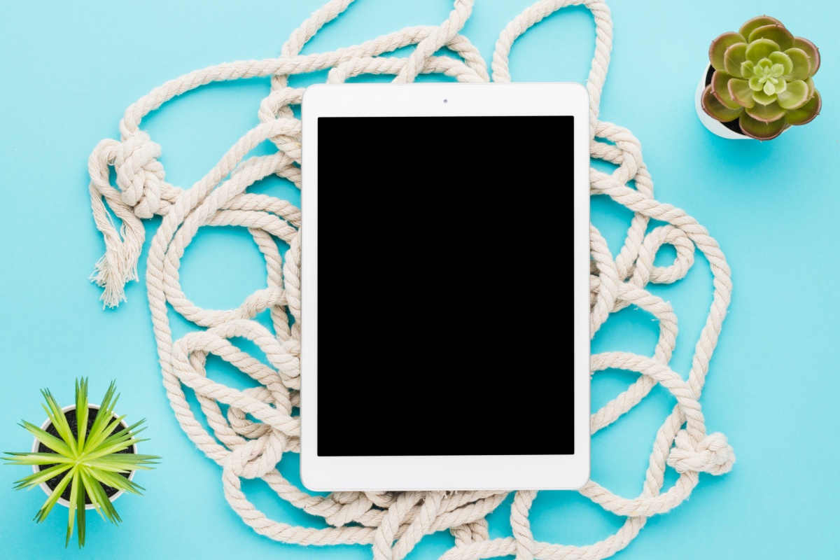 A wifi digital photo frame