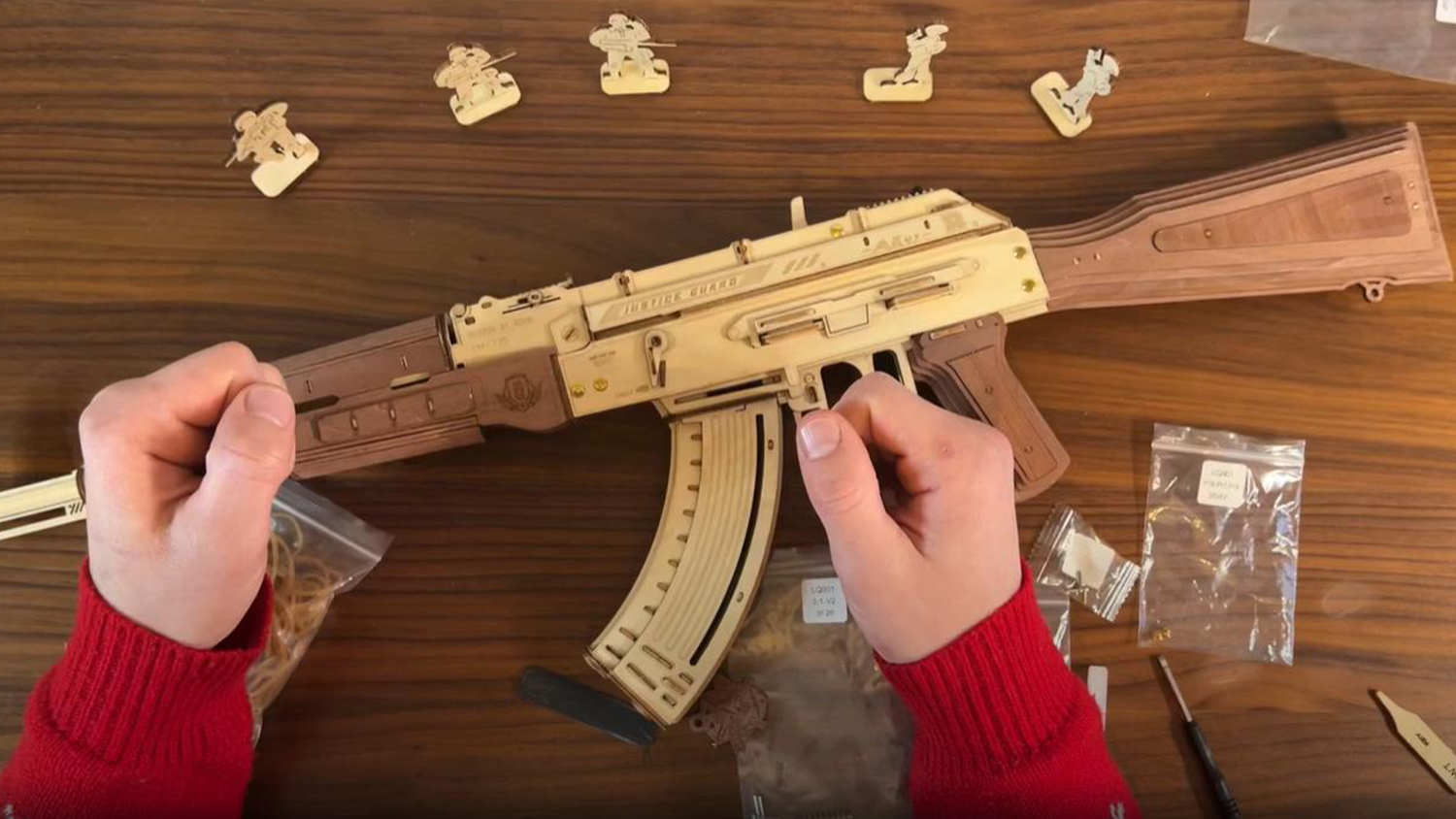 ROKR AK-47 Assault Rifle Gun Wooden 3D Puzzle Review
