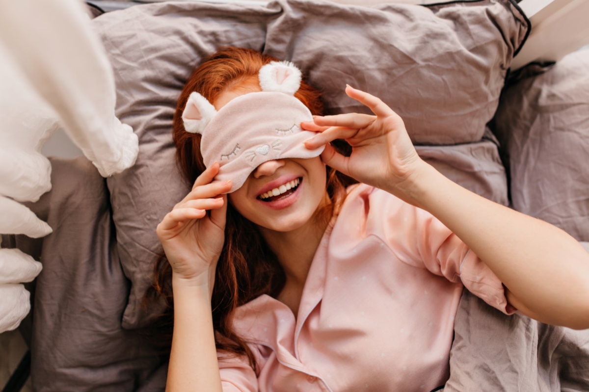 Weighted sleep mask