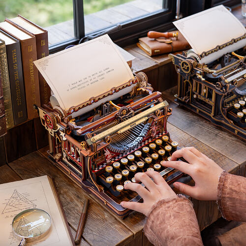 Close view of the ROKR Mechanical Typewriter keyboard and body details