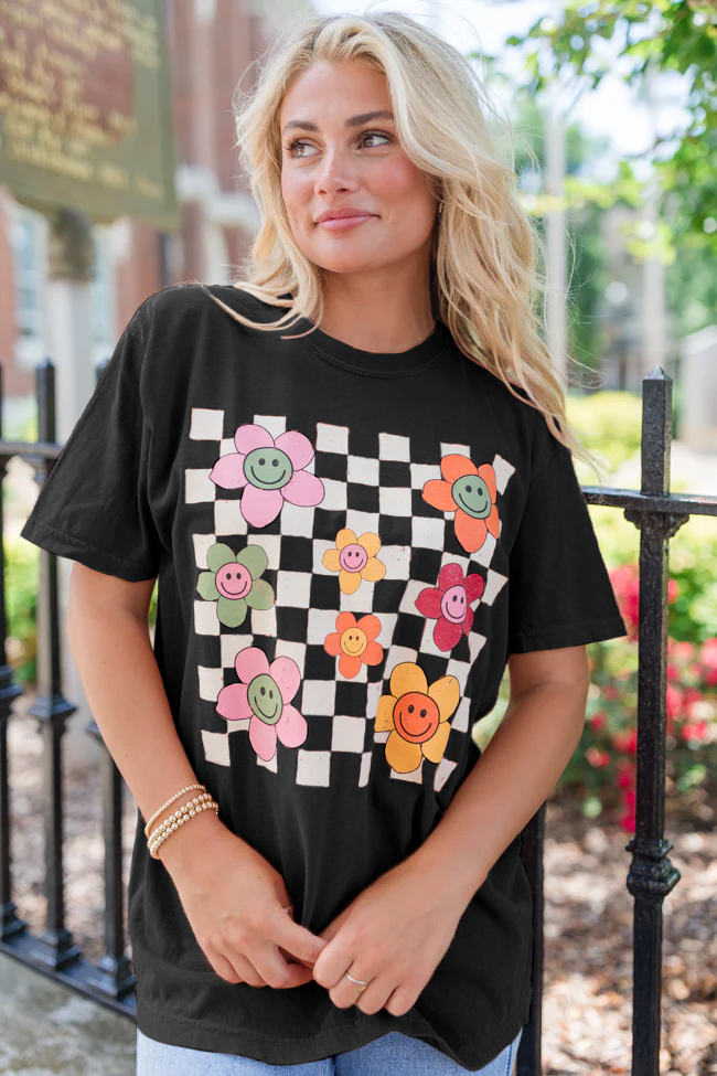 Daisy Checkered Fall Rust Graphic Tee