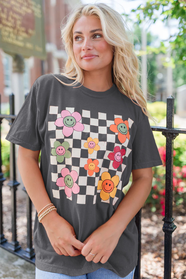 Daisy Checkered Fall Rust Graphic Tee