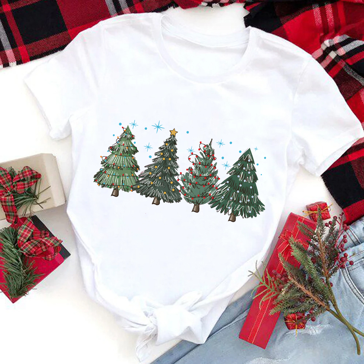 Women's Christmas Tree Round Neck Short Sleeve Printed T-shirt