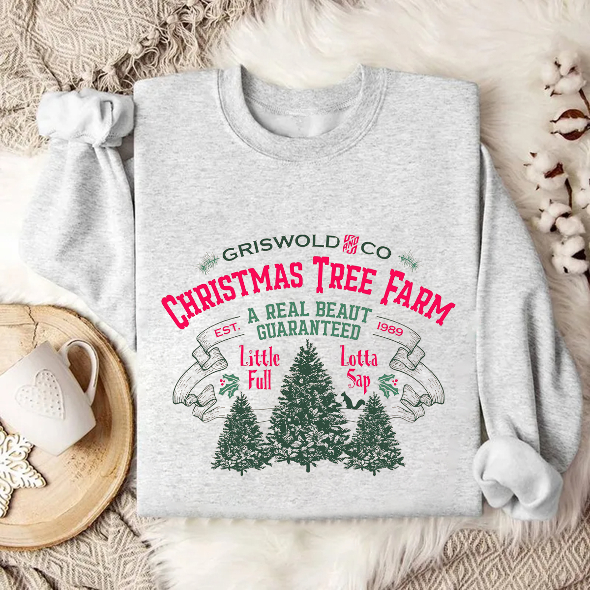 Women's Griswold And Co Christmas Tree Farm A Real Beaut Guaranteed Printed Round Neck Long Sleeve Sweatshirts
