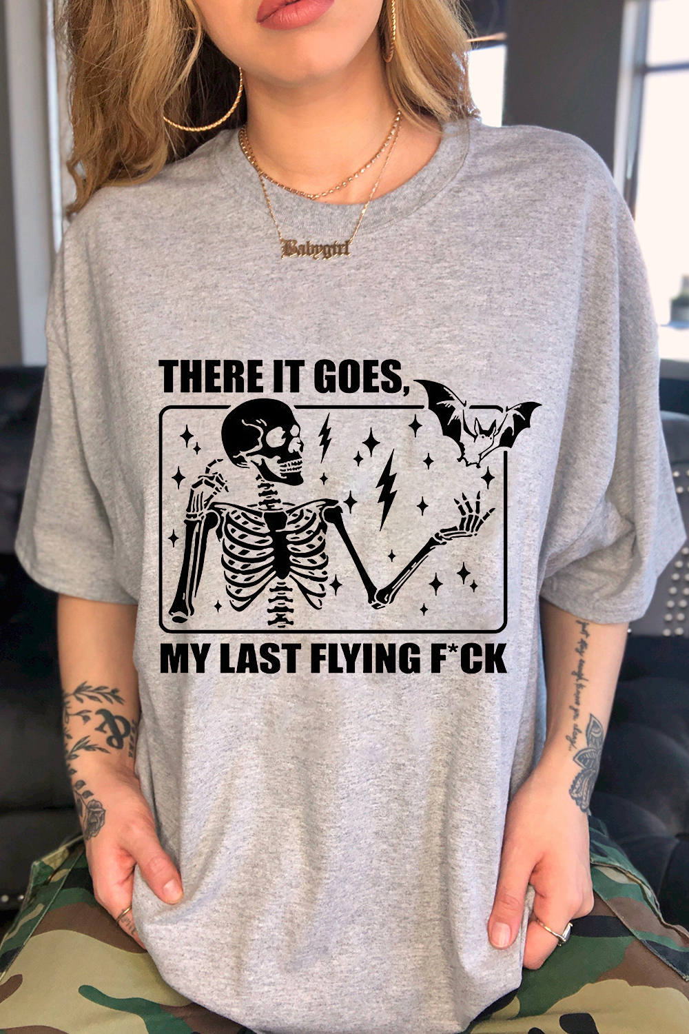 There it goes my last flying f*ck Skeleton Halloween Shirt