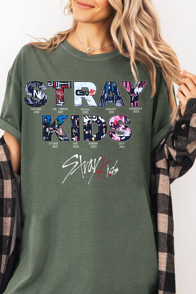 Stray Kids Tee😍