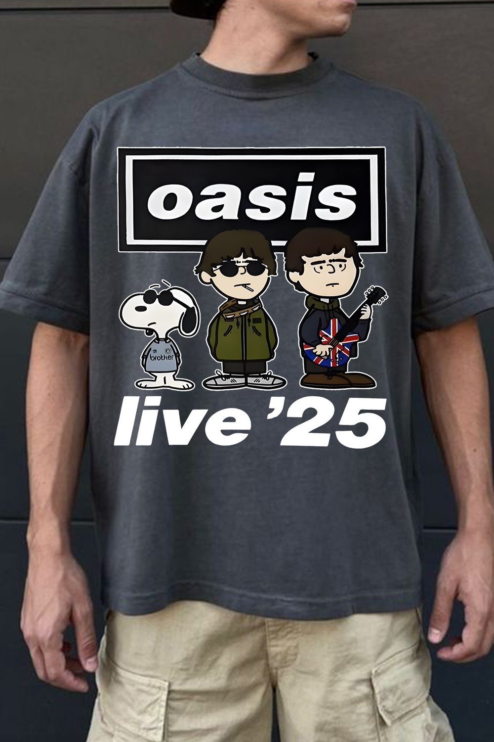 Snoopy x oasis tee