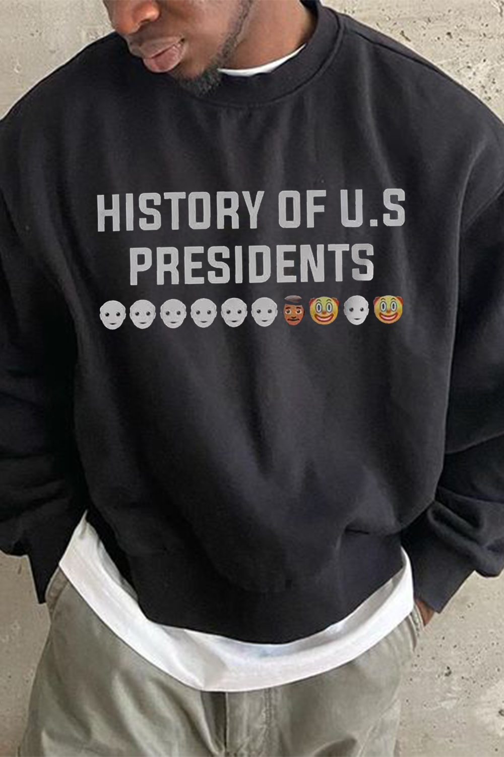 Men's Round Neck Sweatshirt With Slogan Expression