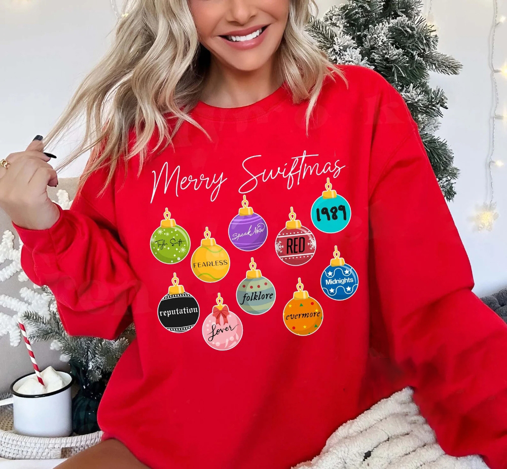 Cute Famous Christmas Ball Swiftmas _x0008_Sweatshirt