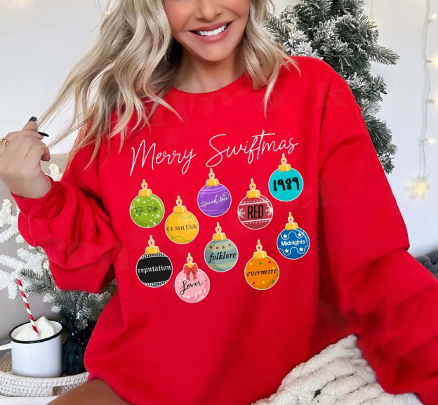 Cute Famous Christmas Ball Swiftmas _x0008_Sweatshirt