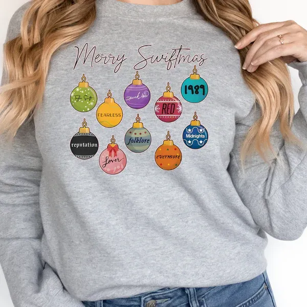 Cute Famous Christmas Ball Swiftmas _x0008_Sweatshirt