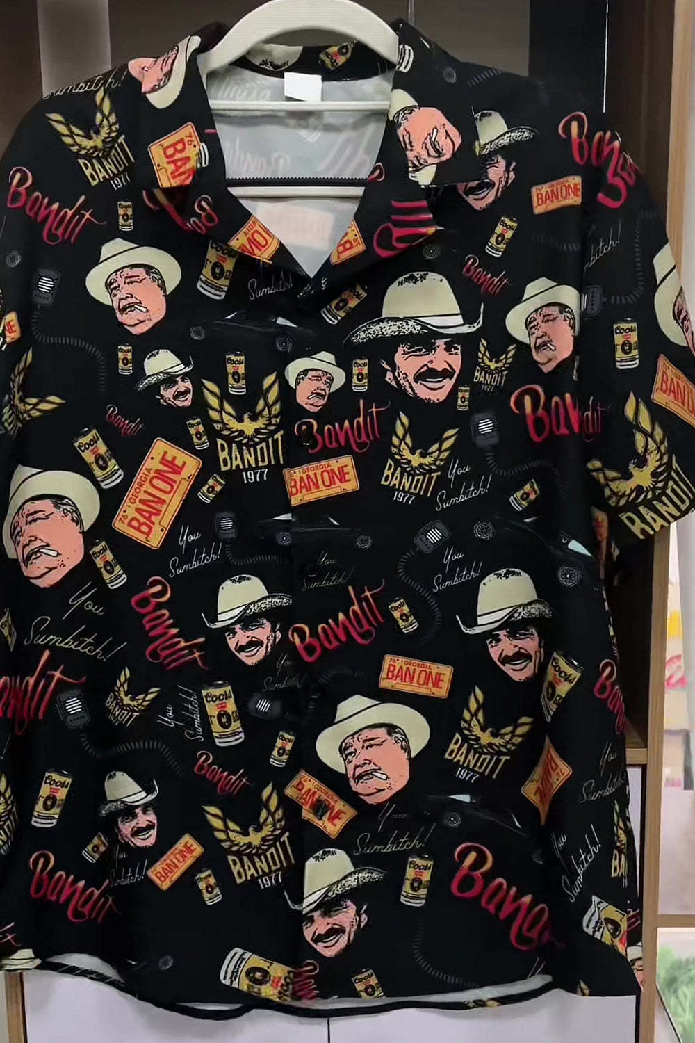 ‘troublemaker on vacation’shirt