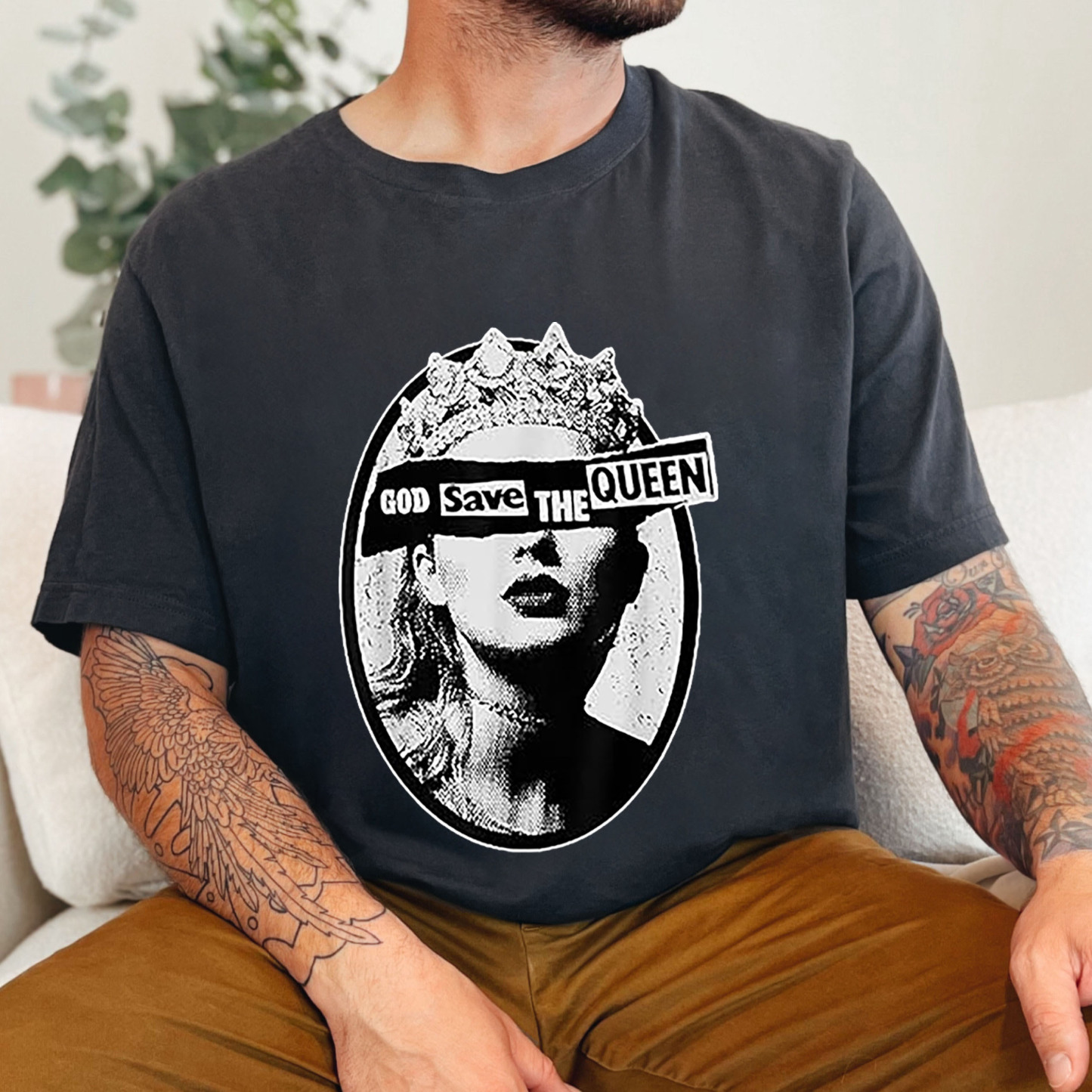 God Save The Queen – Men's T-Shirt